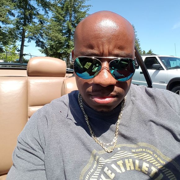 Meet your Posher, Benjamin - Picture 1 of 1